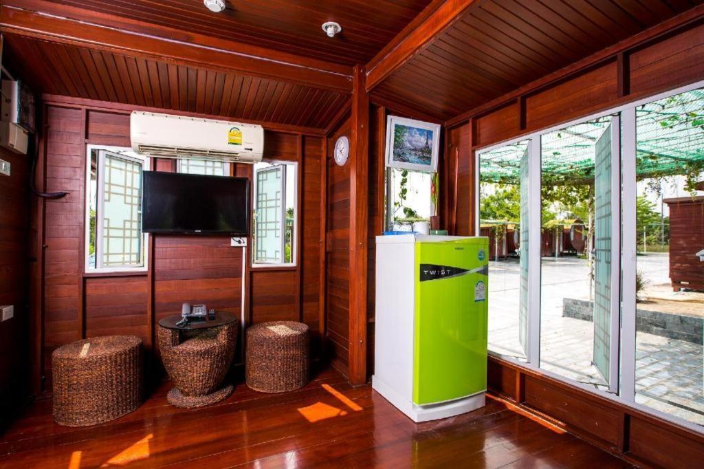 Prew Lom Chom Nam Resort Ban Phan Sadet Nok Εξωτερικό φωτογραφία